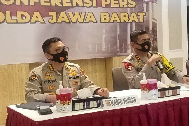 Jadi Relawan Uji Vaksin,...