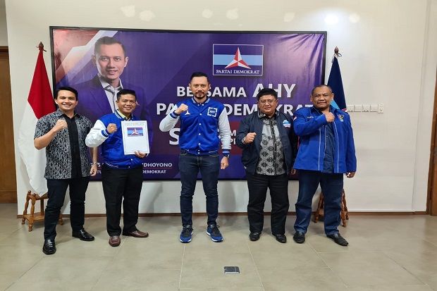 Tinggalkan PKS, Demokrat...