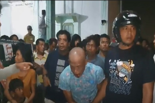 Congkel Kota Amal Masjid,...