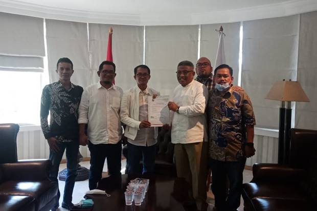 Usung Kader, Perindo...
