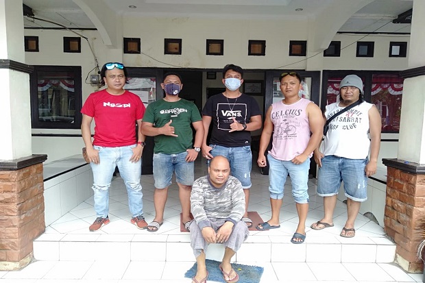 Bacok Wanita Setengah...