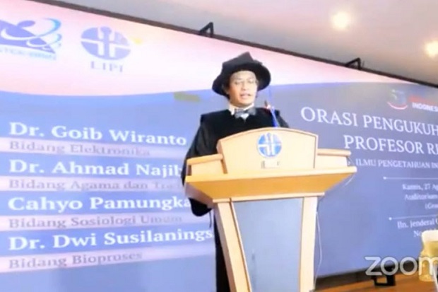 Kaji Minoritas, Alumnus...
