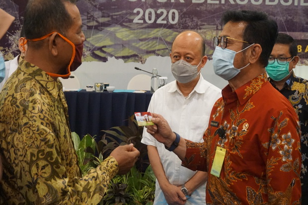 Awas Berani Macam-macam,...