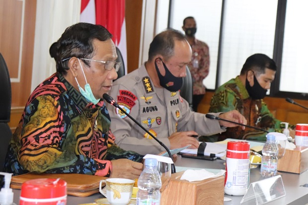 Mahfud MD Sebut Pungutan...