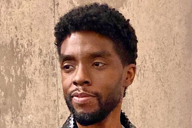 Chadwick Boseman Meninggal,...