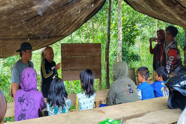 Sekolah Alam Anak Dusun...