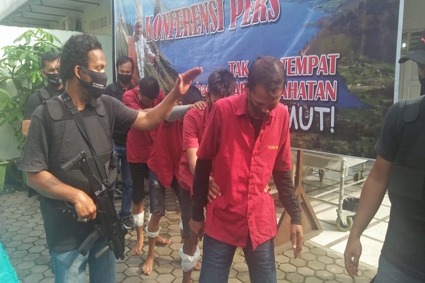 5 Prampok Nasabah Bank...