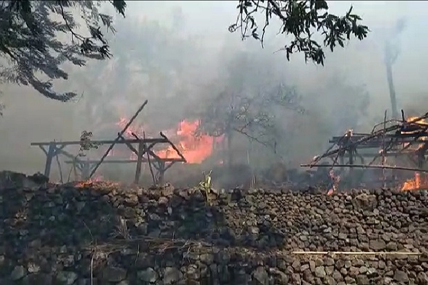 28 Rumah Adat di Lembata...