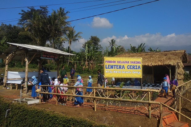 Urgent! Kemendikbud...
