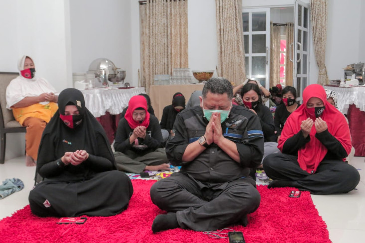 Sikap Tenang Dini Syafariah,...