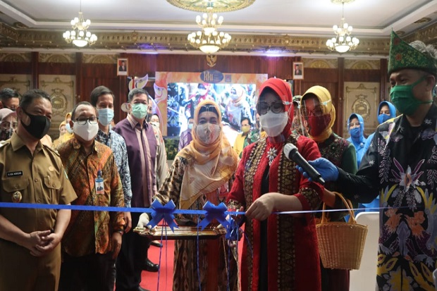 Digitalisasi Pasar,...