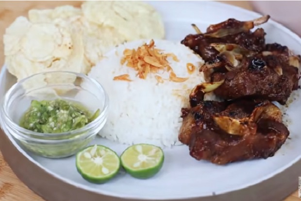 Tips Membuat Sop Buntut...