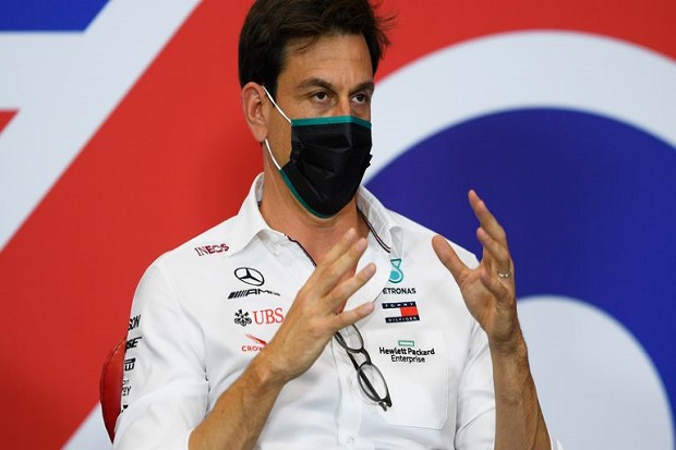 Bos Mercedes Jelaskan...