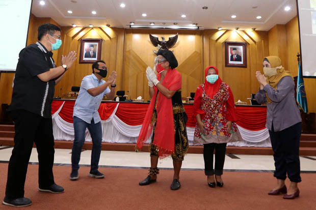 Seniman Ludruk: Pemkot...
