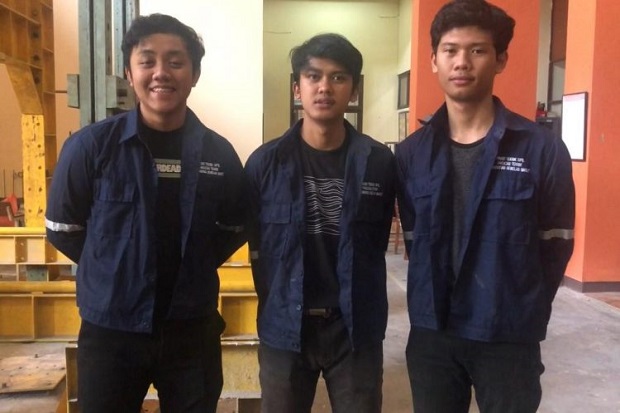 3 Mahasiswa UNS Menangi...
