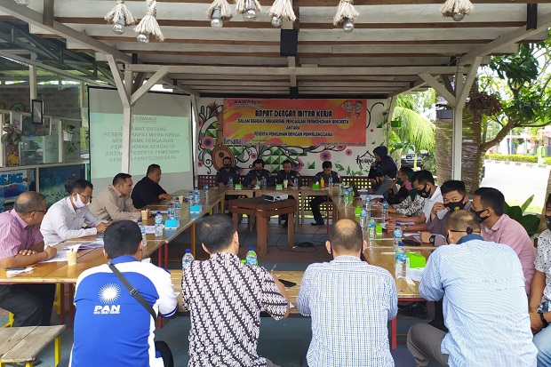 Jelang Pendaftaran,...