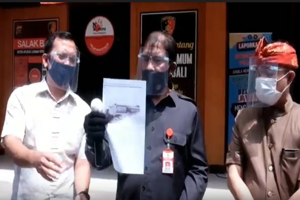 Selain Pistol Buatan...