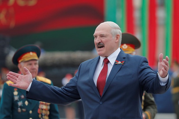 Puluhan Demonstran Anti-Lukashenko...