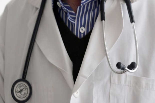 Arab Saudi Skors Dokter...