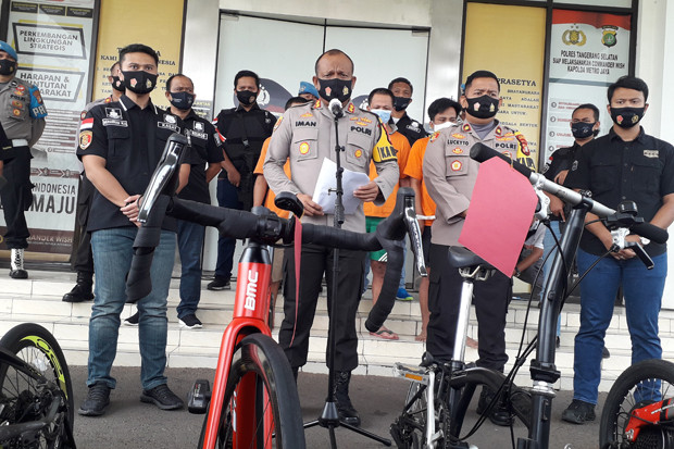Polisi Tembak Kaki Pelaku...