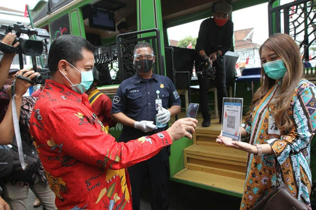 Mantap, Naik Angkutan...