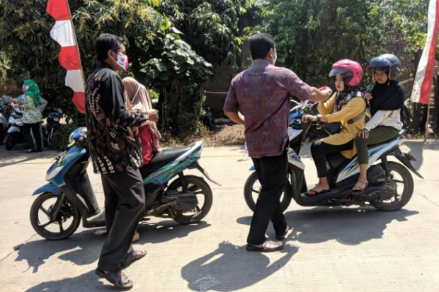 Ingatkan Warga, Perangkat...