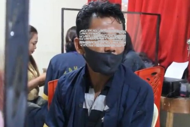 Biadab! Bapak Kandung...
