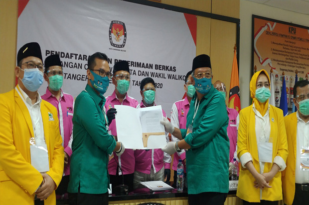 Dampingi Benyamin Davnie...