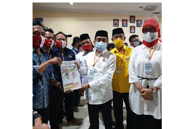 Pasangan Yaumil - Herny...