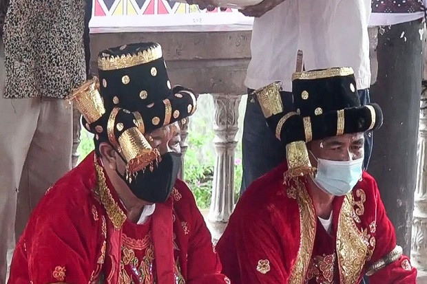Upacara Adat Upah Upah...
