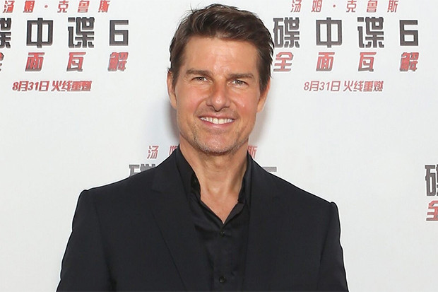 Tom Cruise Sumbang Rp10...