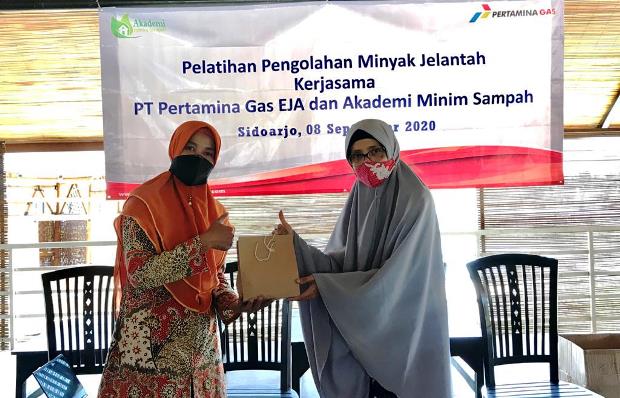 Kreatif, Warga Kampung...