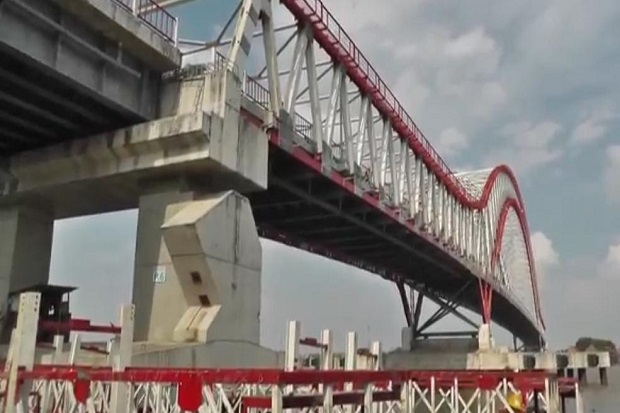 Proyek Jembatan Musi...