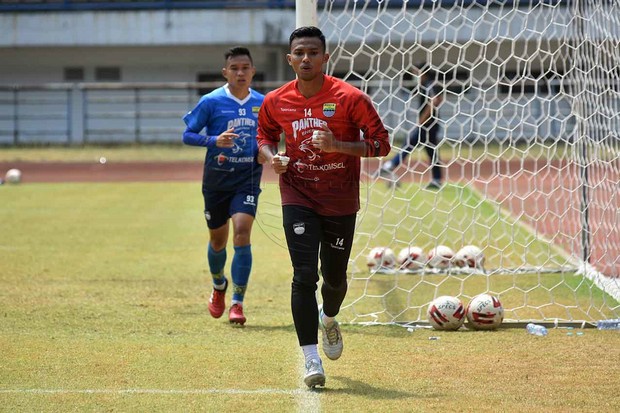 Teja Kembali Berlatih,...