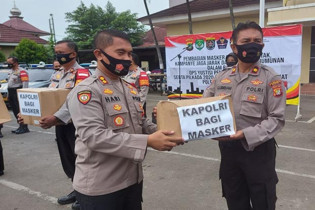 Polrestro Depok Bagikan...