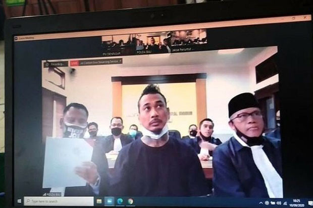 Jalani Sidang Perdana,...