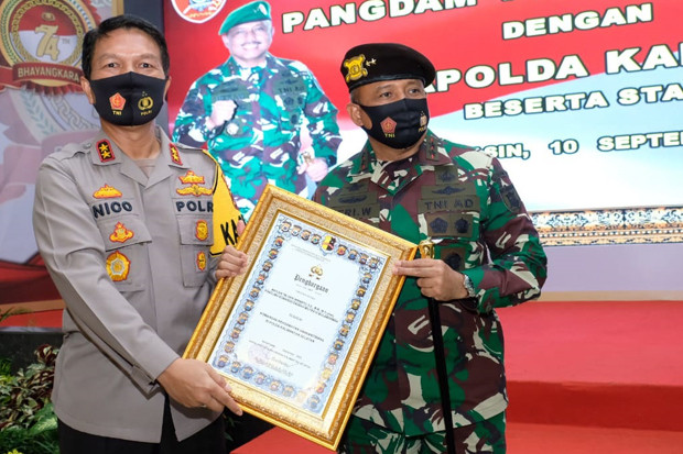 Kapolda Kalsel dan Pangdam...