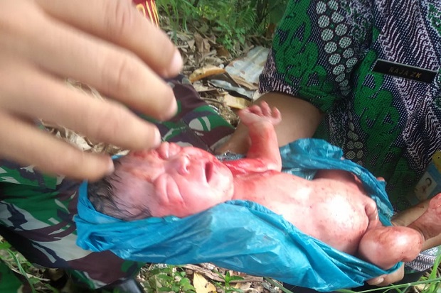 Biadab, Bayi Perempuan...