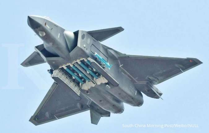 Pesawat Tercanggih J-20...