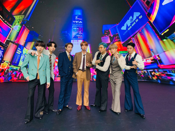 Cerita Pembenci BTS...