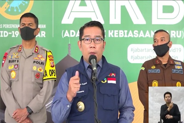 Anies Kewalahan Atasi...