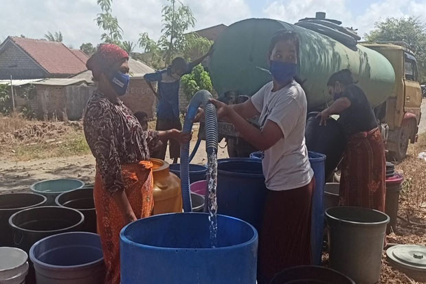 Kemarau, Warga Lombok...