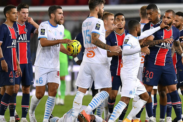 Kalah dari Marseille,...
