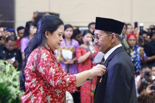 Polemik Sumbar dan Pancasila,...