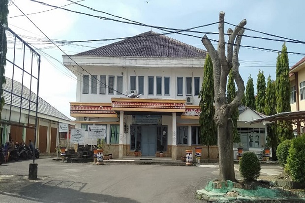 Pegawai Terpapar Corona,...