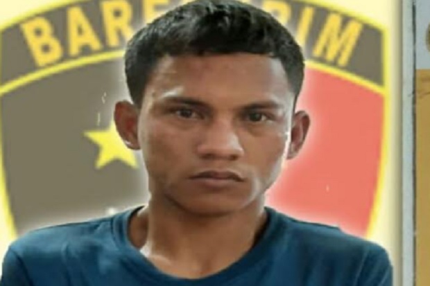 Kelabuhi Polisi, Pria...