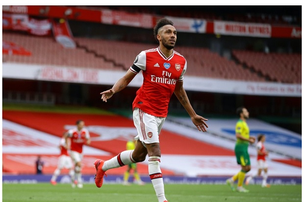 Arsenal Utus Ian Wright...
