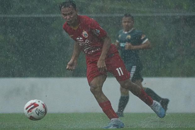 Terganggu Hujan, Persija...
