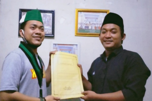 Dua Kader HMI Cabang...
