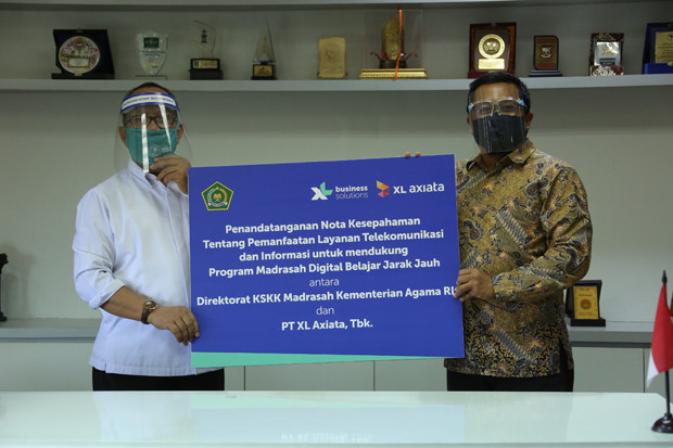 XL Axiata Dukung Program...
